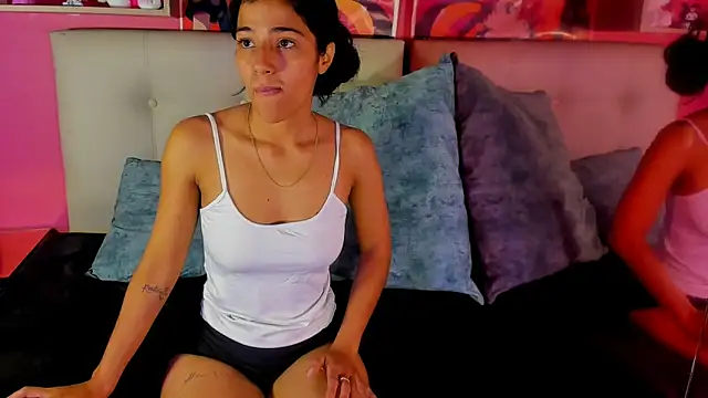 peachrouge online show from February 2026 02:33:01 PM