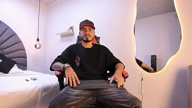 MatthewCullen online show from February 2026 11:14:01 PM