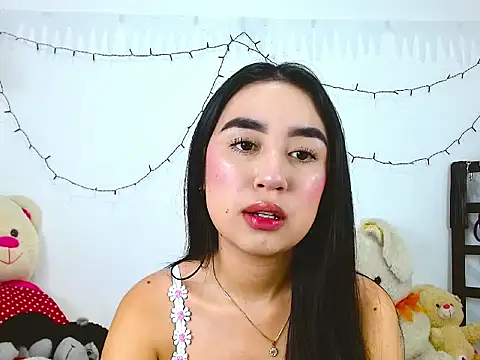 SiennaLorens online show from January 2026 01:16:02 PM