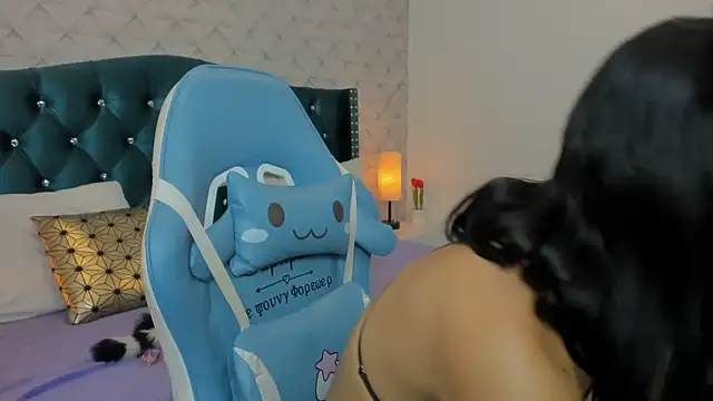 Snapshot of Valery_jame chatting on June 2026 08:13:01 PM Valery jame online show from June 2026 08:13:01 PM