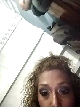 Snapshot of qaarlyfogosa chatting on February 2026 07:58:01 AM qaarlyfogosa online show from February 2026 07:58:01 AM