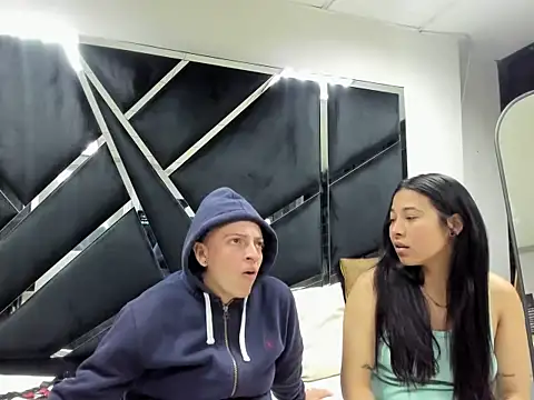 Alyssa Noah online show from April 2026 02:53:01 AM