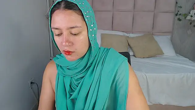 KaylaVonn online show from November 2025 05:00:02 AM