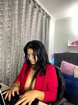 CATHA EF online show from December 2025 07:33:02 PM