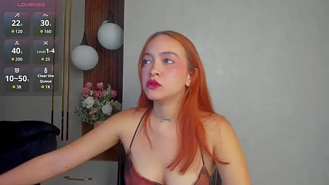 AliceHills  online show from December 2025 12:45:02 PM