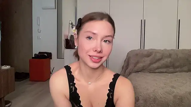 girlfromblushland online show from January 2026 12:07:02 PM