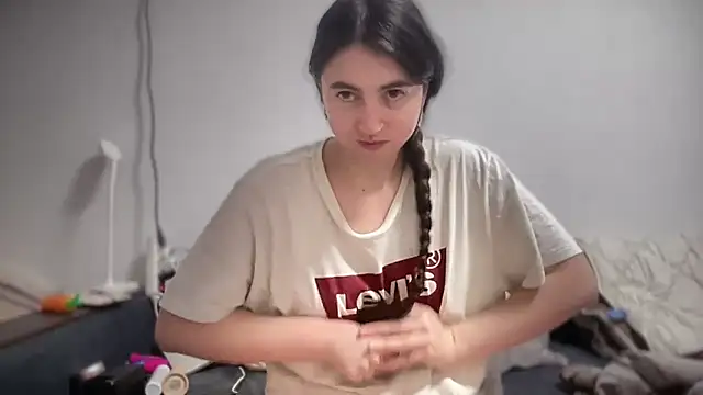 Aphr0ditee online show from February 2026 03:05:02 PM