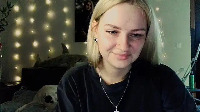 Whitehex666 online show from December 2025 03:40:02 PM