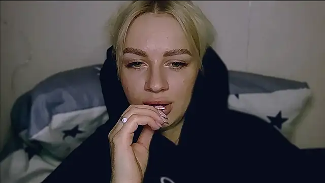 Whitehex666 online show from March 2026 05:27:02 PM