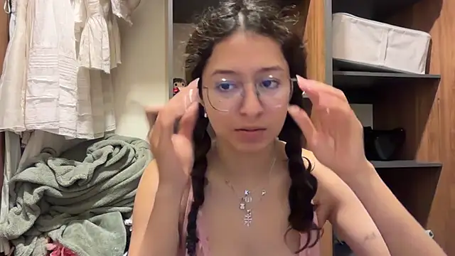 Snapshot of Alicatcua_ chatting on June 2026 02:11:02 AM Alicatcua online show from June 2026 02:11:02 AM