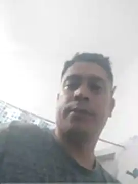 Aguustinp online show from November 2025 09:50:01 PM