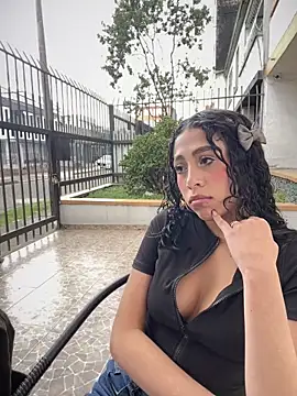 Snapshot of MiaScott_Pink chatting on January 2026 09:29:01 PM MiaScott Pink online show from January 2026 09:29:01 PM