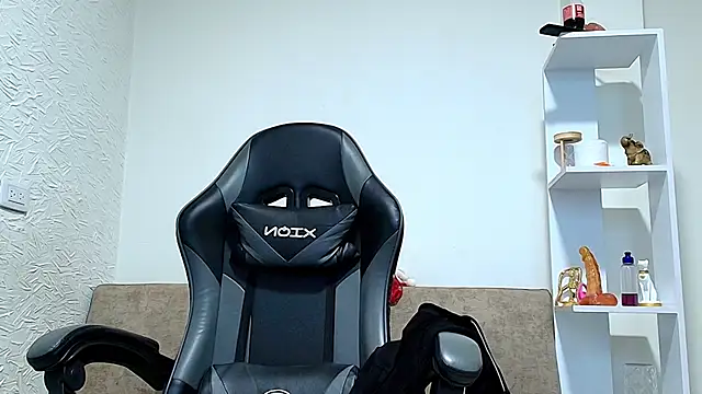 Snapshot of Nahomi_rous777 chatting on February 2026 03:04:01 PM Nahomi rous777 online show from February 2026 03:04:01 PM