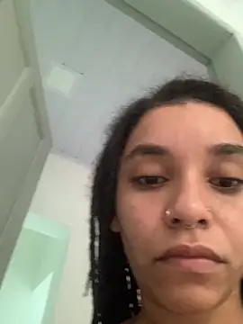 Lillith Bloom online show from April 2026 01:44:02 PM