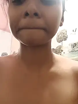 Snapshot of Cute_diya023 chatting on February 2026 05:17:01 AM Cute diya023 online show from February 2026 05:17:01 AM