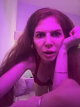 Snapshot of redheadangel_5 chatting on December 2025 05:34:01 AM redheadangel 5 online show from December 2025 05:34:01 AM