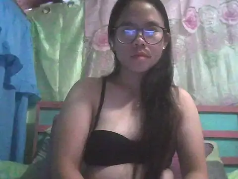 Snapshot of xxdreamgirl69 chatting on January 2026 11:32:02 PM xxdreamgirl69 online show from January 2026 11:32:02 PM