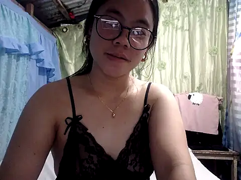 Snapshot of xxdreamgirl69 chatting on February 2026 10:02:01 PM xxdreamgirl69 online show from February 2026 10:02:01 PM