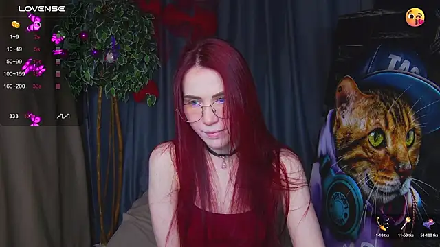 Emily Kente online show from December 2025 12:49:02 AM