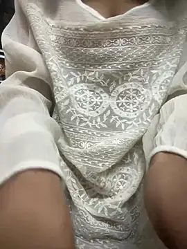 Namratajainn online show from February 2026 06:20:01 PM