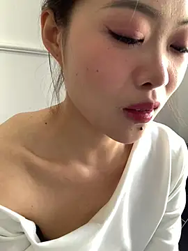 youyou-baby999 online show from March 2026 03:56:02 AM