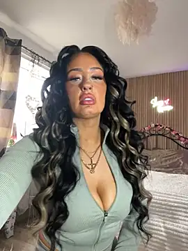 Snapshot of Lolaxox_ chatting on January 2026 11:47:01 AM Lolaxox online show from January 2026 11:47:01 AM