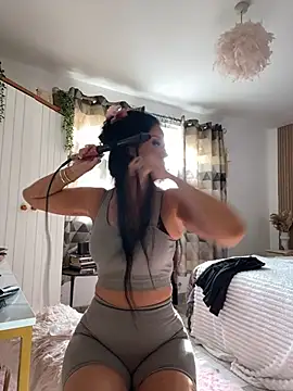 Snapshot of Lolaxox_ chatting on March 2026 01:28:01 PM Lolaxox online show from March 2026 01:28:01 PM