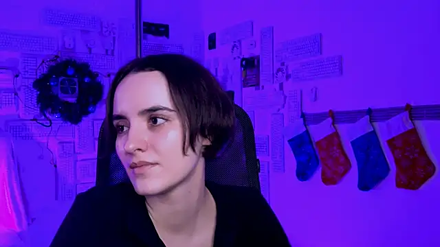 KateWillows online show from December 2025 08:19:02 AM