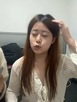 Snapshot of xiaohui660 chatting on November 2025 05:17:01 PM xiaohui660 online show from November 2025 05:17:01 PM