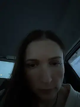 ZaraHill online show from December 2025 02:52:02 AM