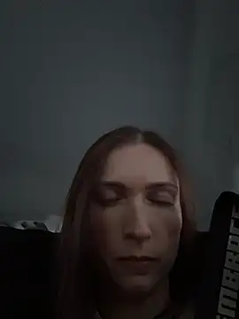 ZaraHill online show from December 2025 02:53:02 AM