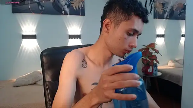 LucassSmith11 online show from January 2026 11:34:01 AM