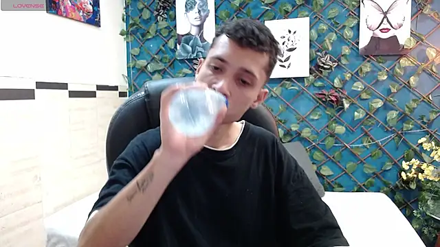 Snapshot of LucassSmith11 chatting on May 2026 08:16:02 PM LucassSmith11 online show from May 2026 08:16:02 PM