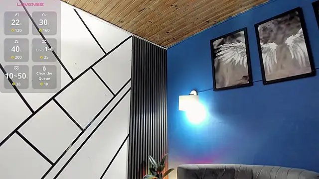 Sky Rivers online show from December 2025 04:40:01 AM