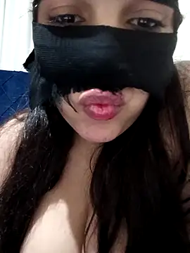 Amou-na online show from December 2025 11:35:02 PM