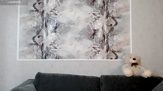 MisaLumia online show from December 2025 06:05:01 PM