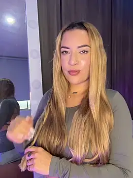 Snapshot of AlyonaWester_ chatting on March 2026 09:42:01 PM AlyonaWester online show from March 2026 09:42:01 PM