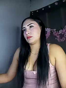 Emy cutee online show from December 2025 04:05:01 PM