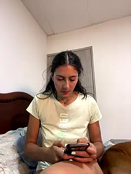 laia williamss online show from December 2025 02:42:02 AM