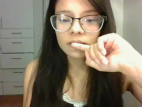 Snapshot of omifresita chatting on March 2026 02:17:01 PM omifresita online show from March 2026 02:17:01 PM