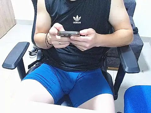 Snapshot of Liam_jones10 chatting on November 2025 07:00:02 AM Liam jones10 online show from November 2025 07:00:02 AM