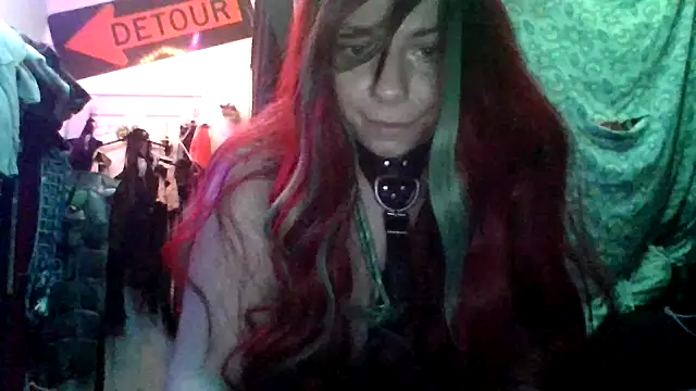 spunfoxxx online show from December 2025 10:28:02 PM