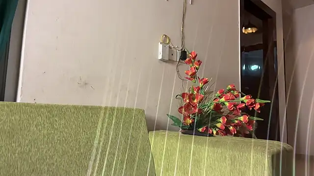 Piyyuu online show from April 2026 05:28:01 PM