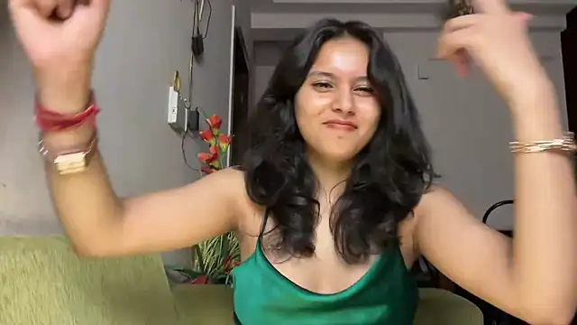 Piyyuu online show from July 2026 07:51:01 PM