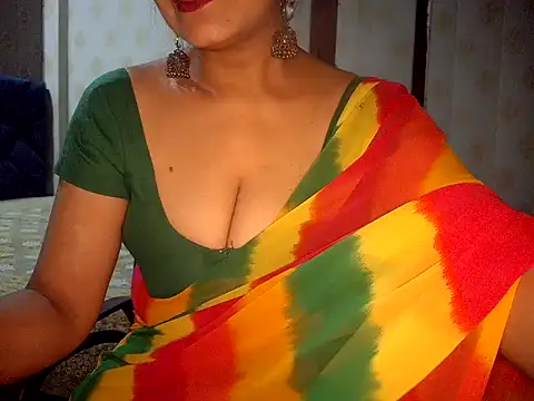 Snapshot of Hotronita123 chatting on July 2026 05:37:02 PM Hotronita123 online show from July 2026 05:37:02 PM