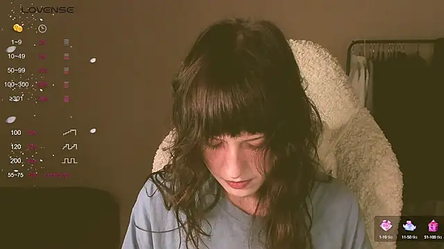 Snapshot of MePretty chatting on September 2025 04:07:01 PM MePretty online show from September 2025 04:07:01 PM