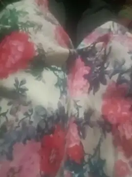 qeen3321 online show from November 2025 05:49:01 PM