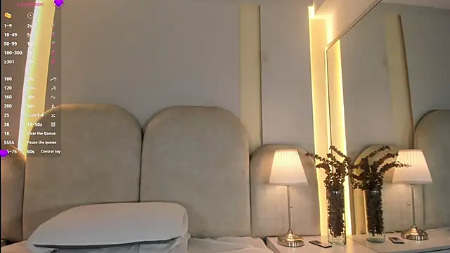 Snapshot of Alicia_Monroe_ chatting on June 2026 11:59:02 AM Alicia Monroe online show from June 2026 11:59:02 AM