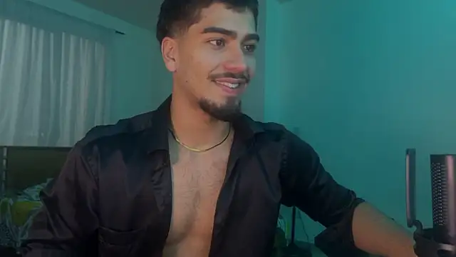 Franco banderas online show from March 2026 12:05:01 AM