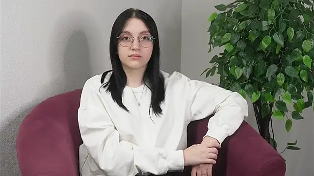 Snapshot of AmyDilox chatting on December 2025 05:45:02 AM AmyDilox online show from December 2025 05:45:02 AM